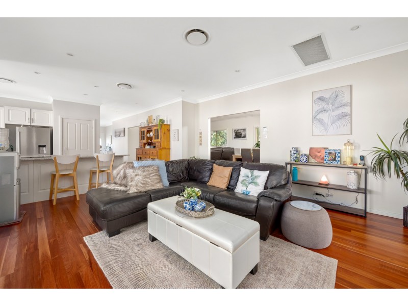 54 Somerset Drive, Thornton NSW 2322