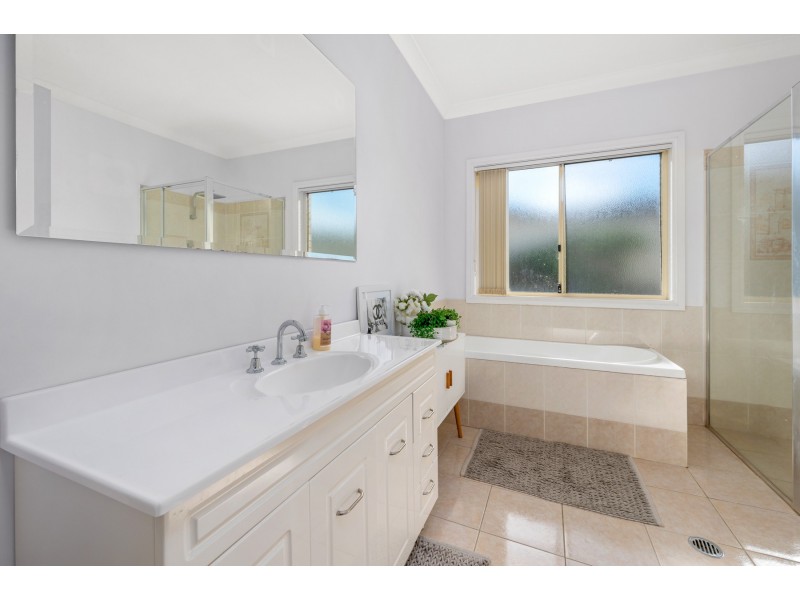 54 Somerset Drive, Thornton NSW 2322