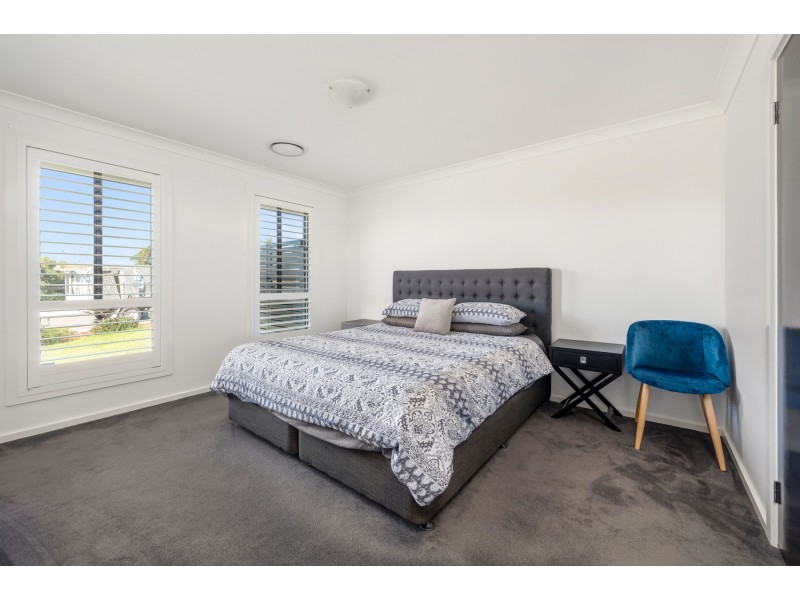 72 Redwood Drive, Gillieston Heights NSW 2321