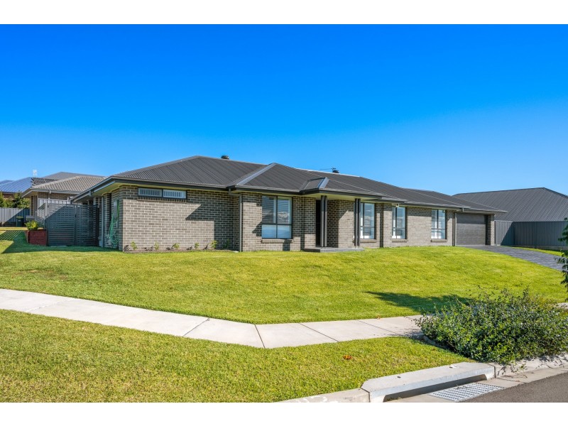 72 Redwood Drive, Gillieston Heights NSW 2321