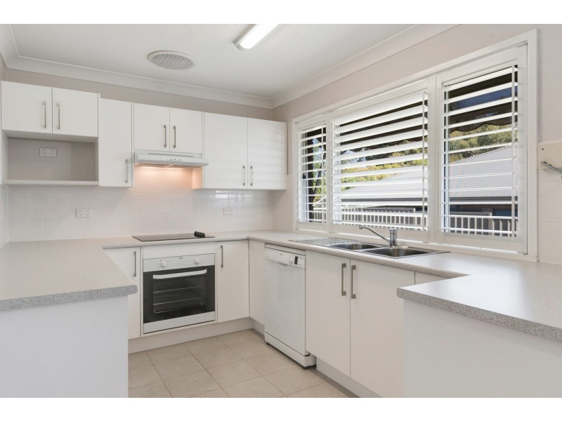 8 Knoll Crescent, East Maitland NSW 2323