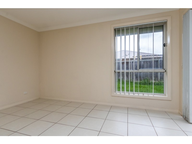 1/20 Oystercatcher Street, Aberglasslyn NSW 2320