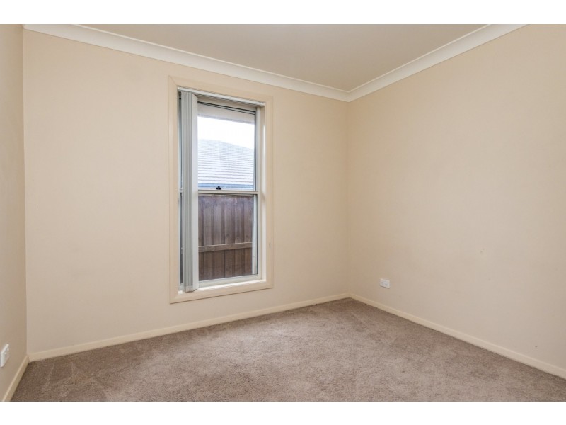 1/20 Oystercatcher Street, Aberglasslyn NSW 2320