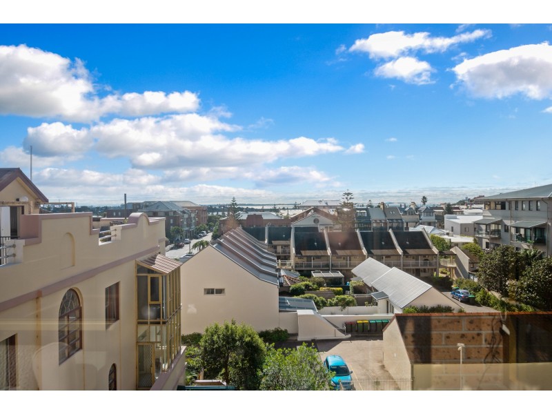 17/55 Shortland Esplanade, Newcastle East NSW 2300
