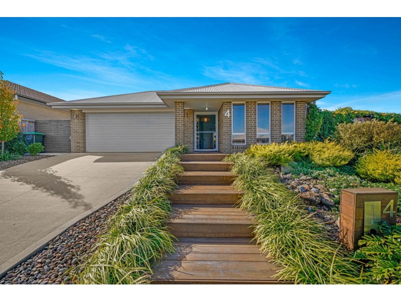 4 Starling Street, Aberglasslyn NSW 2320