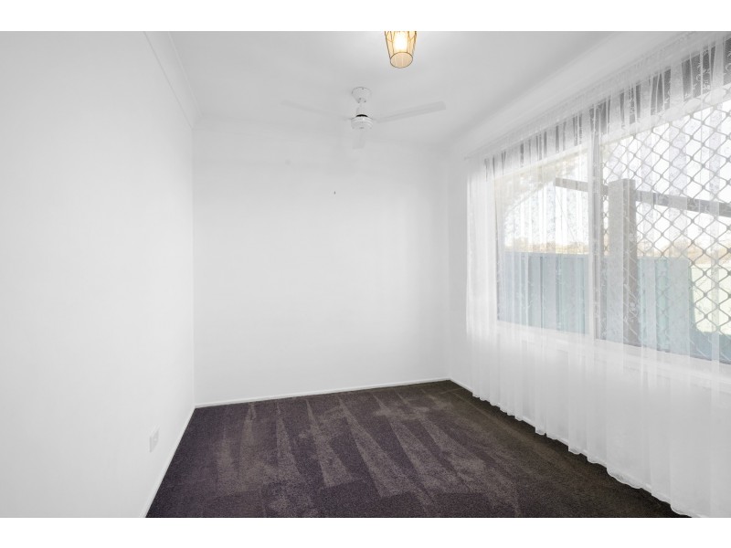 4/4 Justine Parade, Rutherford NSW 2320