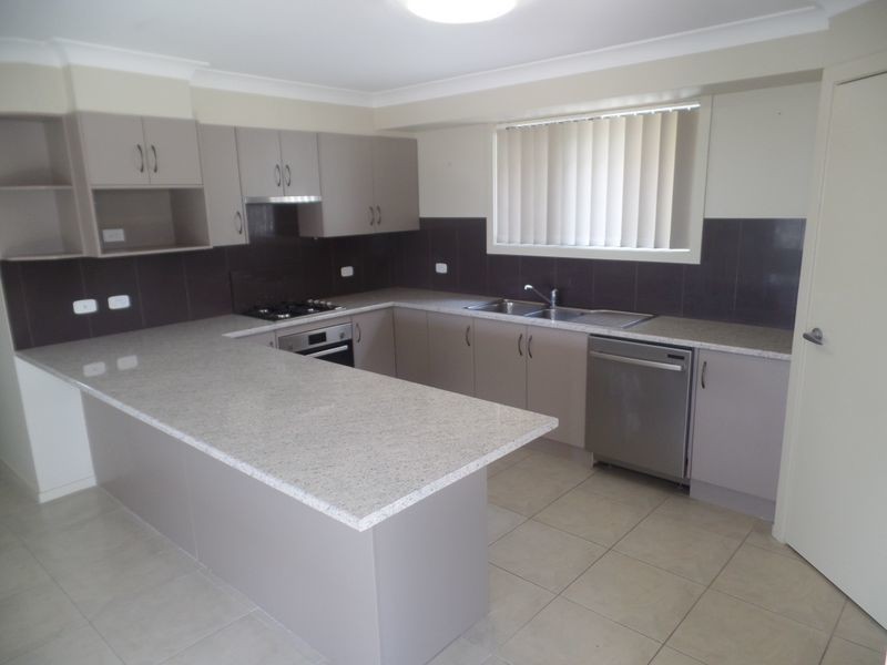 19 Ventura Close, Rutherford NSW 2320