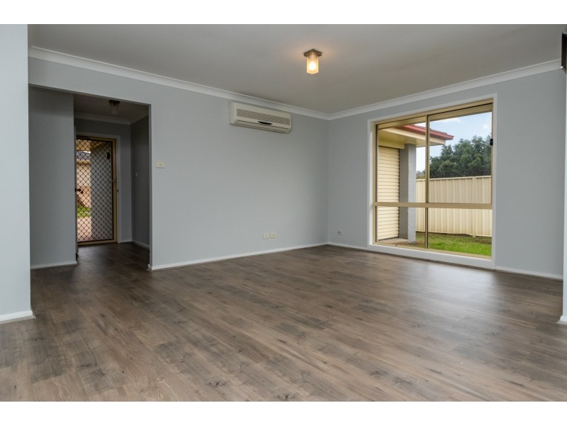 5 Bendtree Cove, Thornton NSW 2322