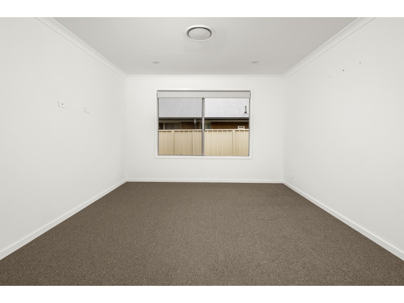 35A Sapphire Drive, Rutherford NSW 2320