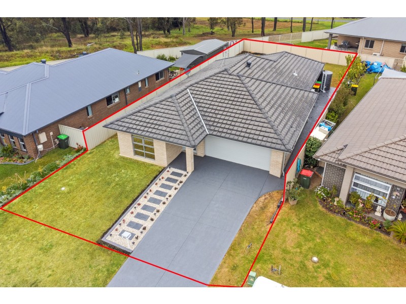 35A Sapphire Drive, Rutherford NSW 2320