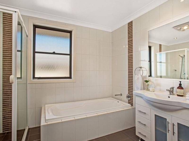 2/93 Bourke Street, Maitland NSW 2320
