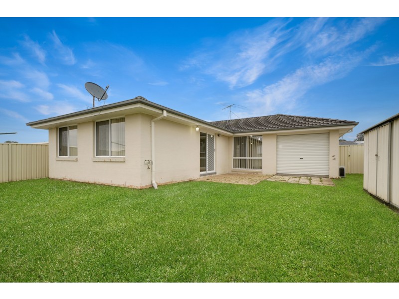 6 Binet Close, Thornton NSW 2322