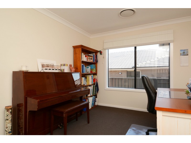 6 Macrae Street, East Maitland NSW 2323