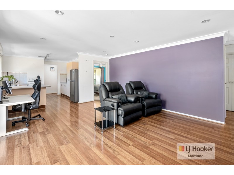 2/18 Baker Drive, Tenambit NSW 2323