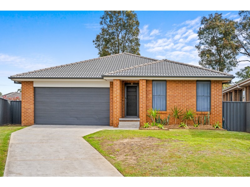 10 Macrae Street, East Maitland NSW 2323