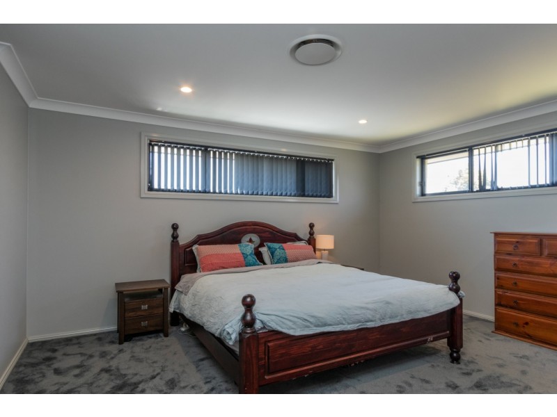 110 McKeachie Drive, Aberglasslyn NSW 2320