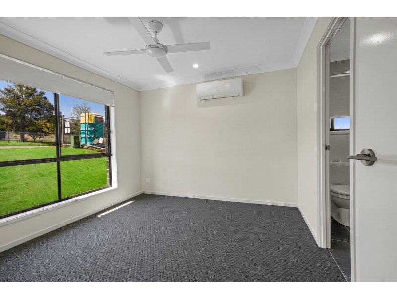 1/2 Kent Street, Greta NSW 2334
