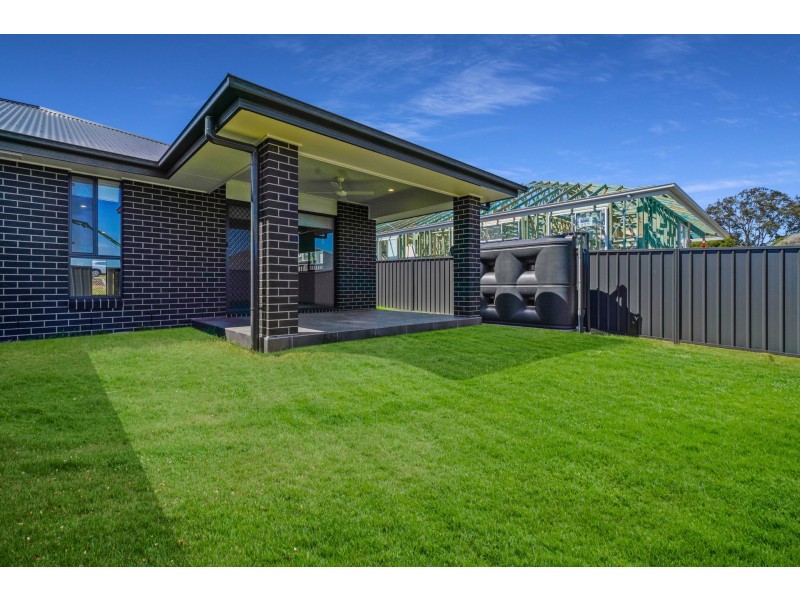 1/2 Kent Street, Greta NSW 2334