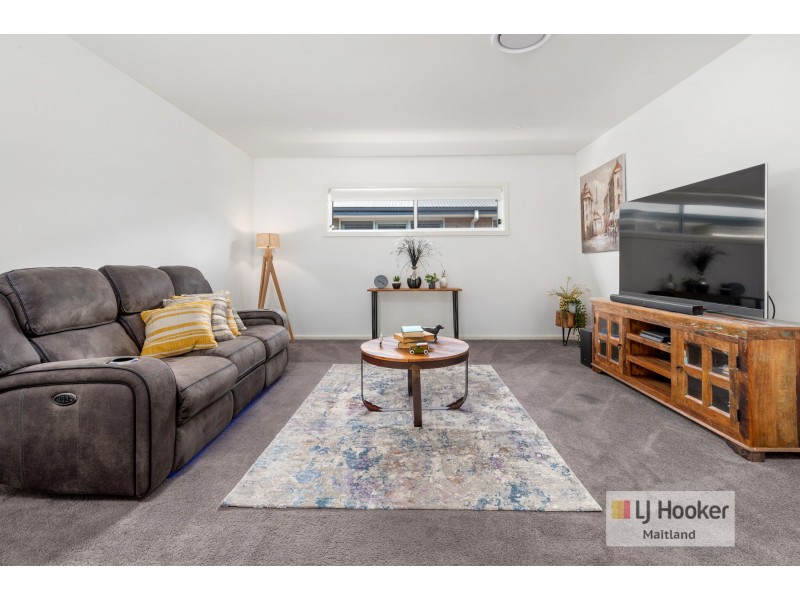 86 Grand Parade, Rutherford NSW 2320