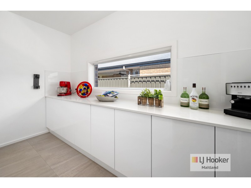 86 Grand Parade, Rutherford NSW 2320