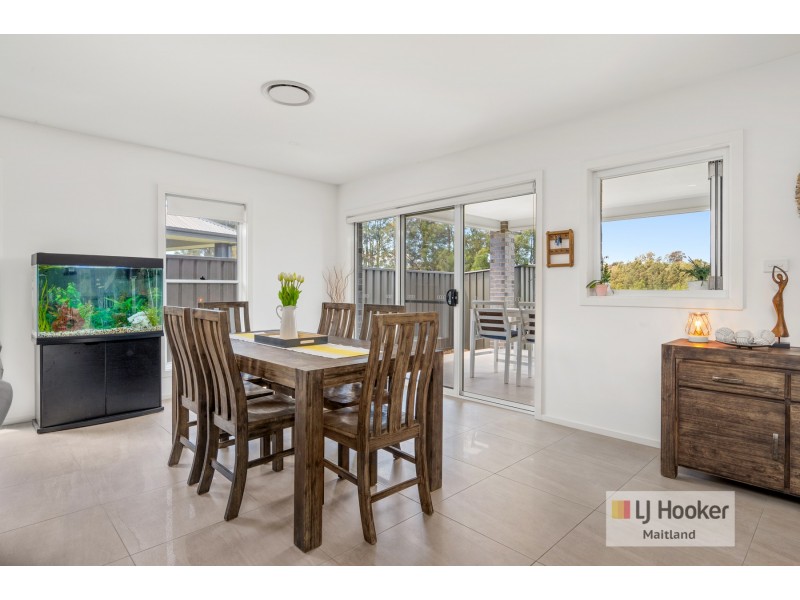 86 Grand Parade, Rutherford NSW 2320