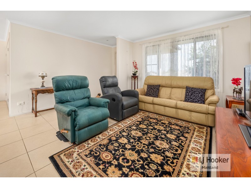 1/2 Peppercorn Close, Aberglasslyn NSW 2320