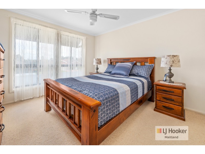 1/2 Peppercorn Close, Aberglasslyn NSW 2320