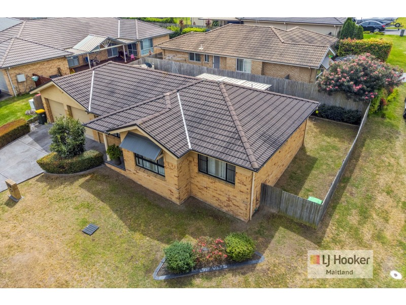 1/2 Peppercorn Close, Aberglasslyn NSW 2320
