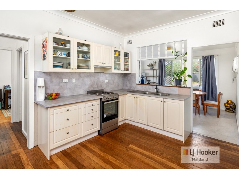 15 David Avenue, East Maitland NSW 2323