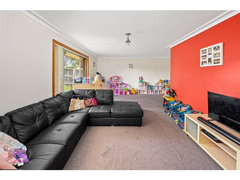 11 Stafford Close, Metford NSW 2323