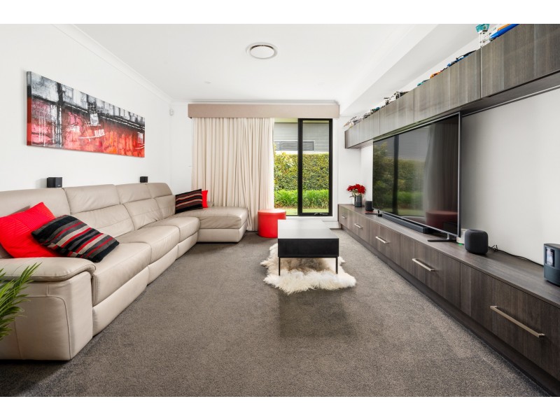 19 Grand Parade, Rutherford NSW 2320