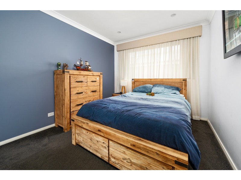 19 Grand Parade, Rutherford NSW 2320