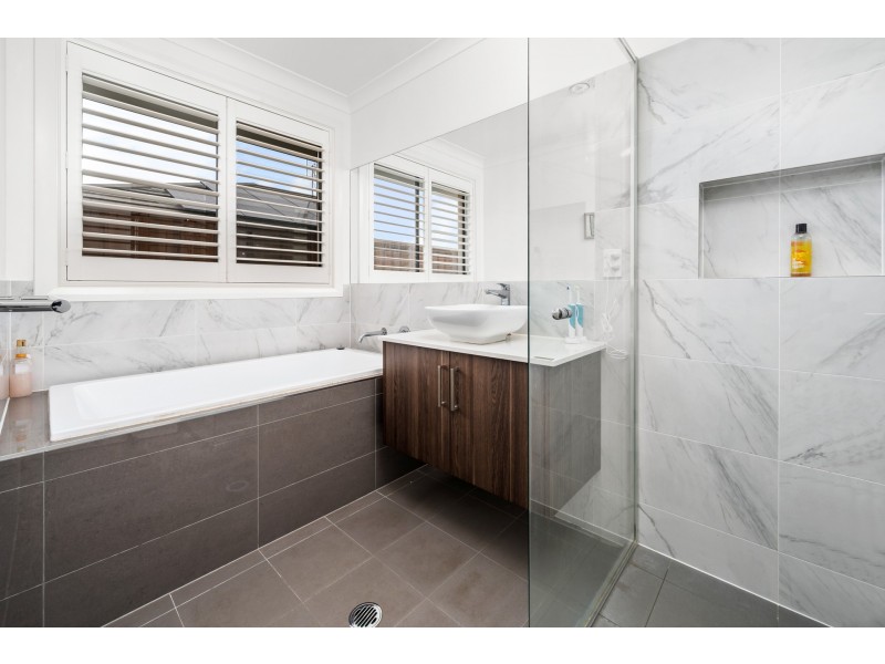 19 Grand Parade, Rutherford NSW 2320