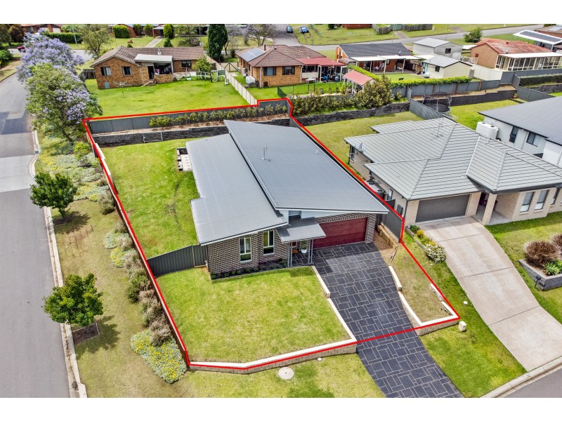 45 Tournament Street, Rutherford NSW 2320