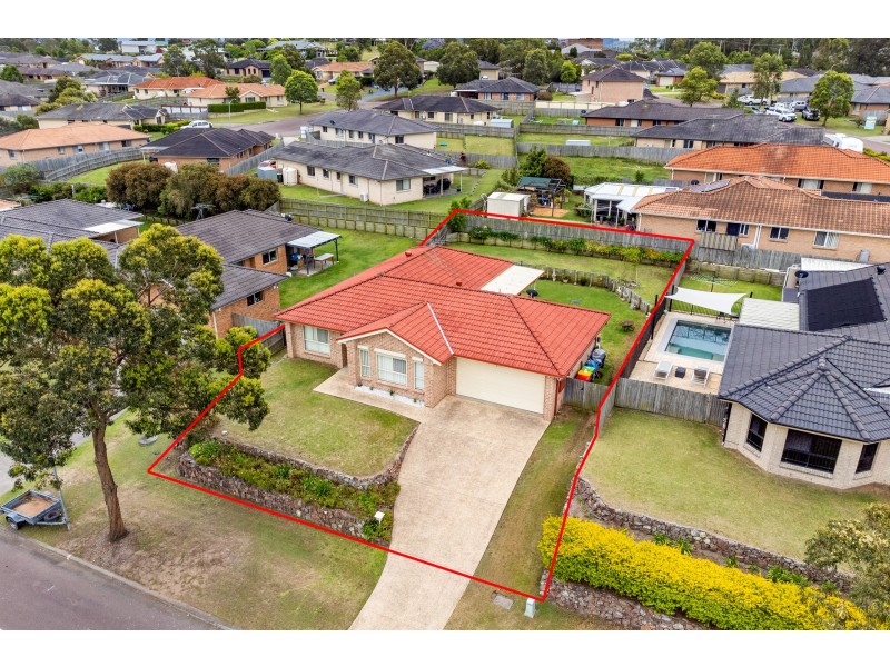 242 Denton Park Drive, Aberglasslyn NSW 2320