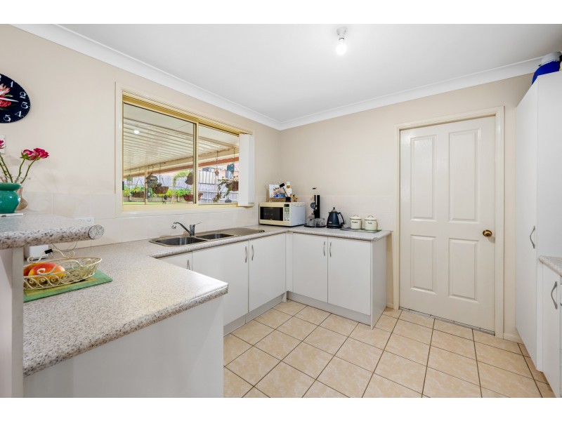 242 Denton Park Drive, Aberglasslyn NSW 2320