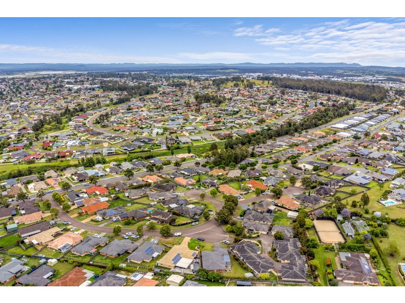 242 Denton Park Drive, Aberglasslyn NSW 2320