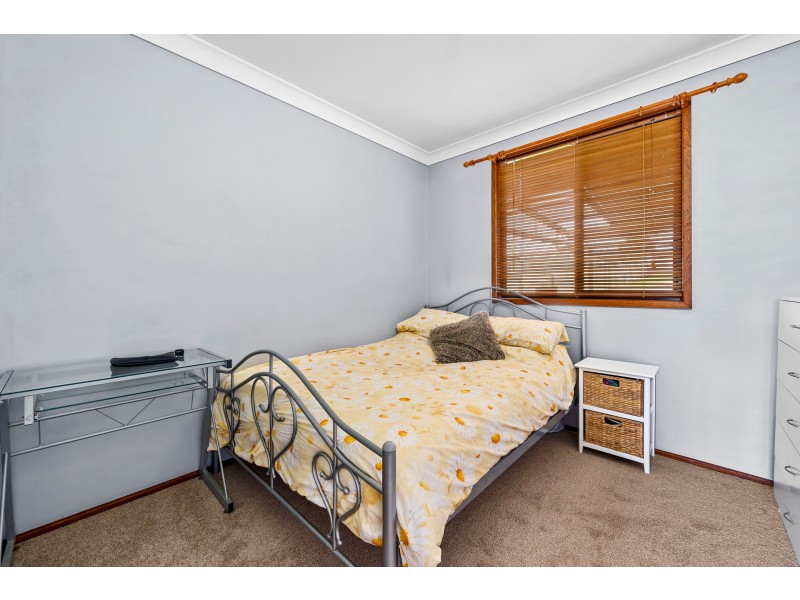 8 Sale Street, Greta NSW 2334
