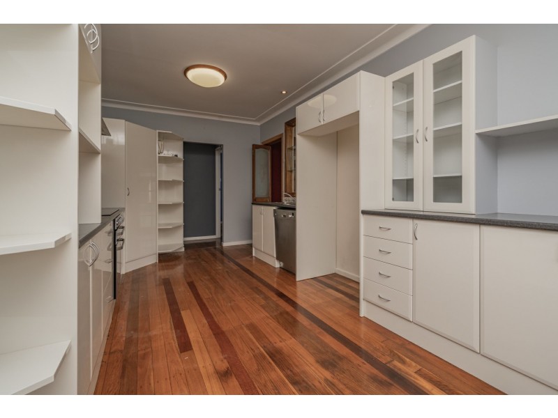 43 Alexandra Avenue, Rutherford NSW 2320