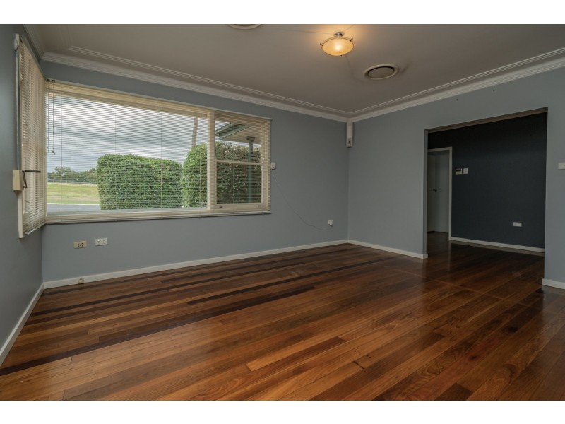 43 Alexandra Avenue, Rutherford NSW 2320