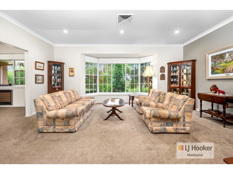 27 Lang Drive, Bolwarra Heights NSW 2320