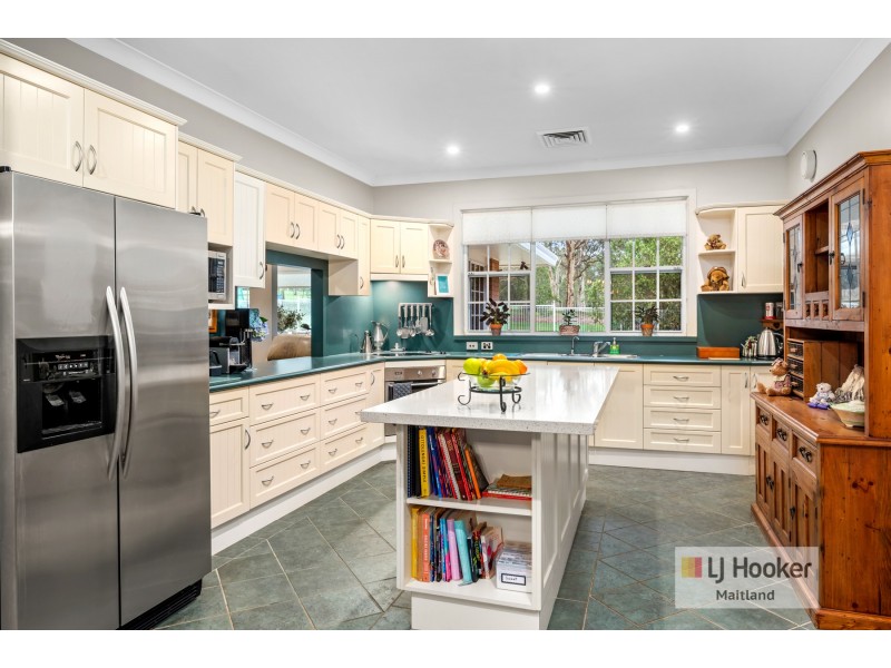 27 Lang Drive, Bolwarra Heights NSW 2320