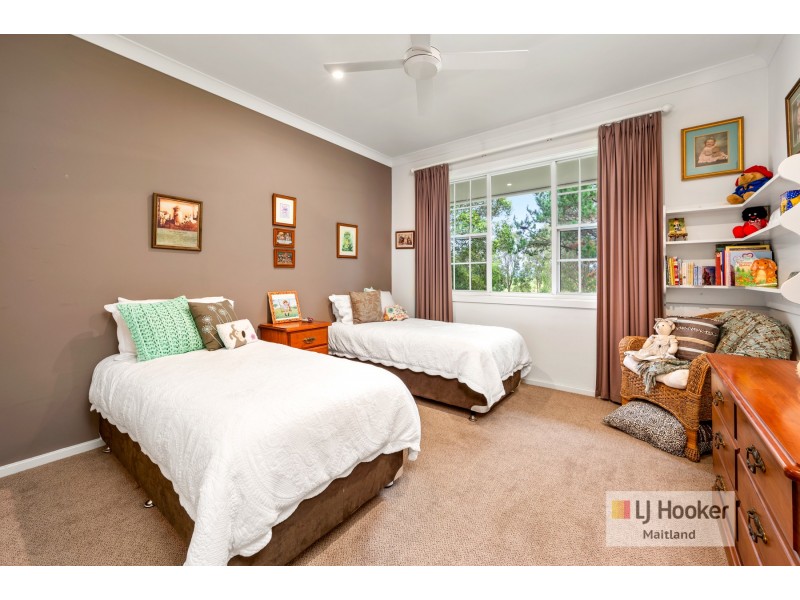 27 Lang Drive, Bolwarra Heights NSW 2320