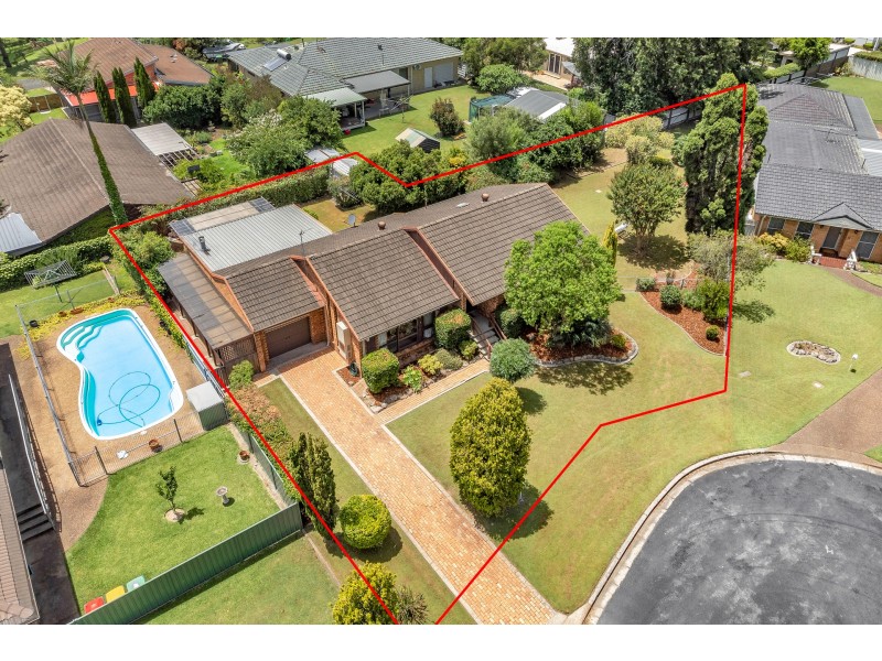 8 Thurlow Close, Bolwarra NSW 2320