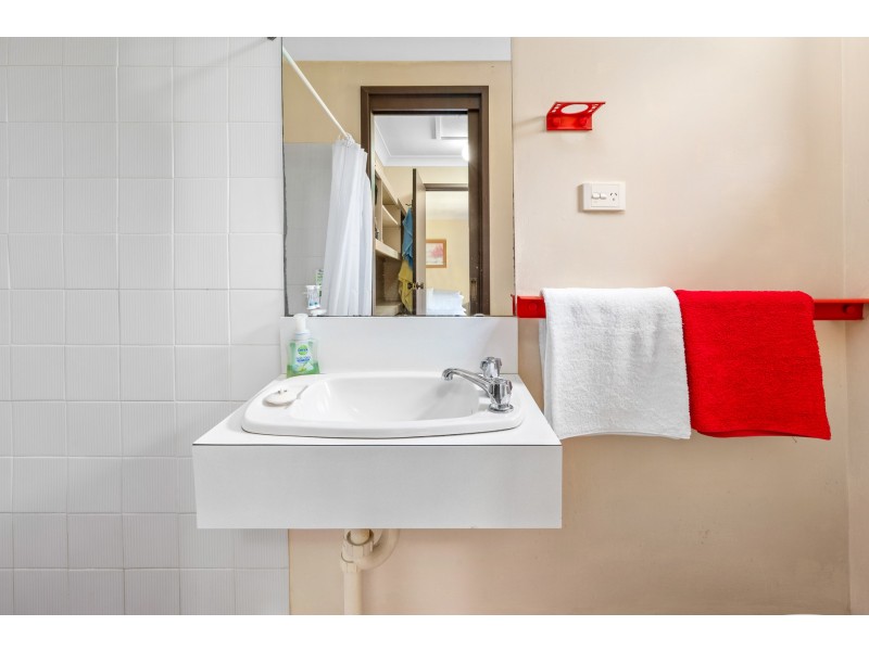 8 Thurlow Close, Bolwarra NSW 2320