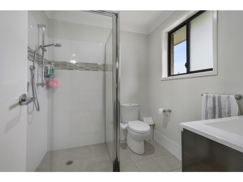 24 Sandpiper Circuit, Aberglasslyn NSW 2320