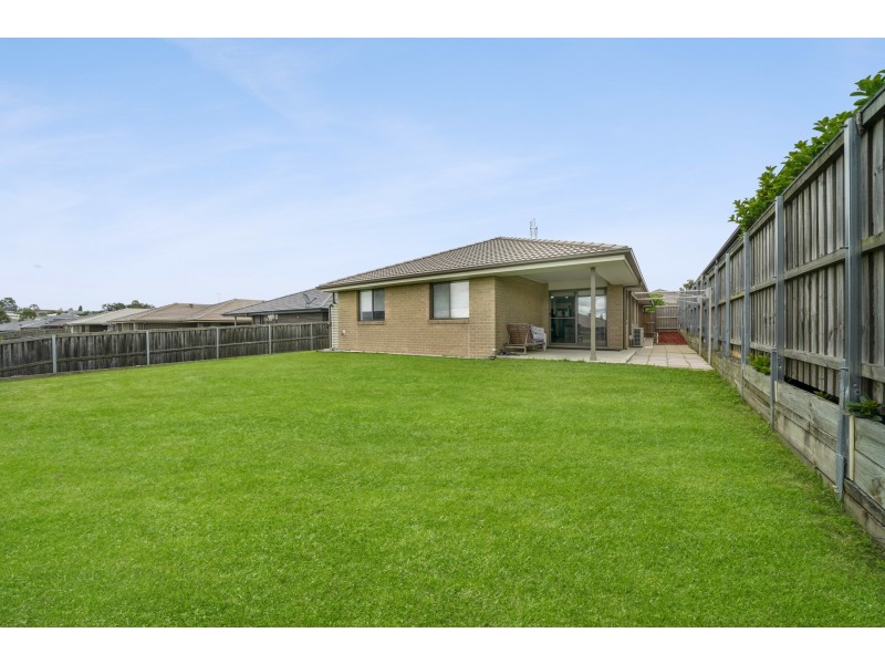 24 Sandpiper Circuit, Aberglasslyn NSW 2320