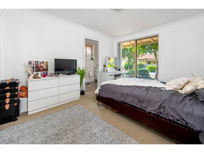 2/12 Denton Park Drive, Rutherford NSW 2320