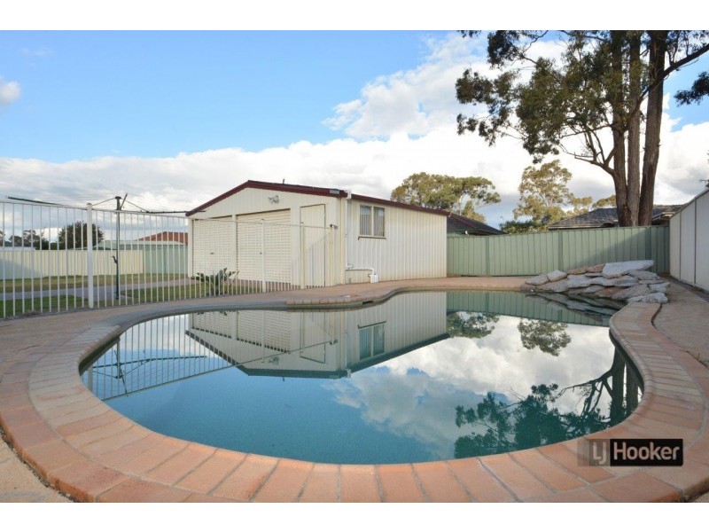 3 Lycett Close, Metford NSW 2323
