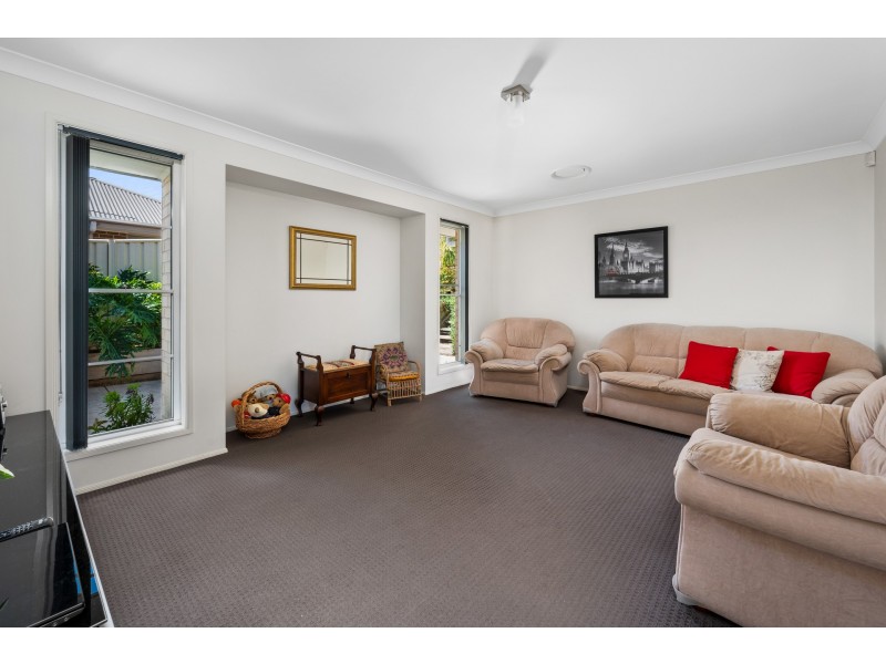 73 Clayton Crescent, Rutherford NSW 2320